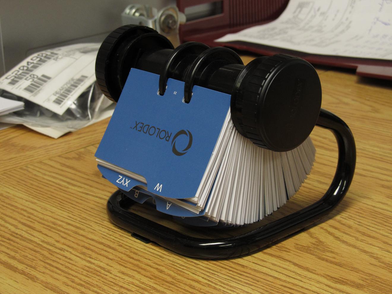 File:Rolodex™ 67236 Rotary Business Card File.jpg - Wikimedia Commons
