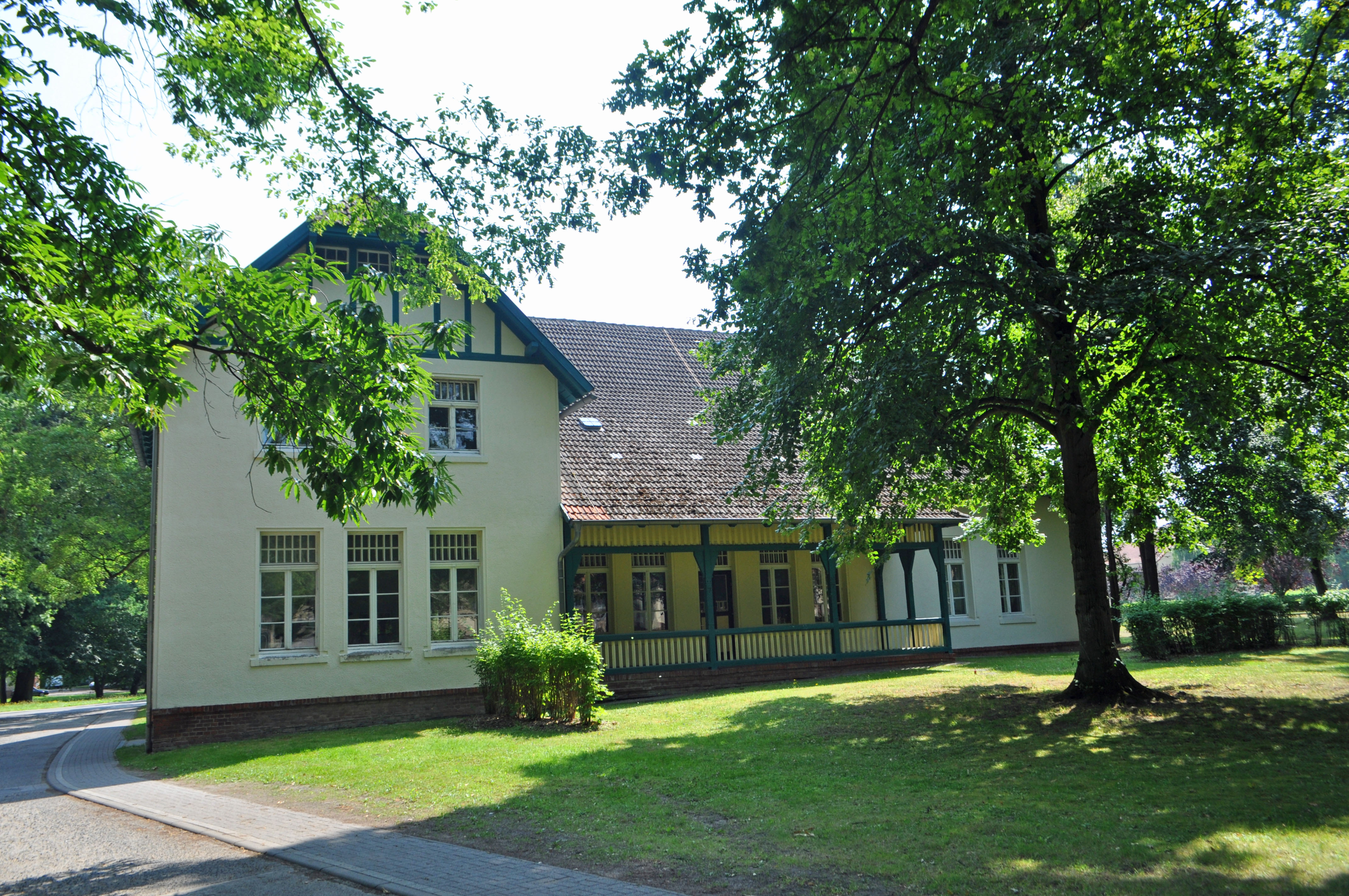 File:Stralsund, Krankenhaus West, Haus (2013-07-27) 5, by ...