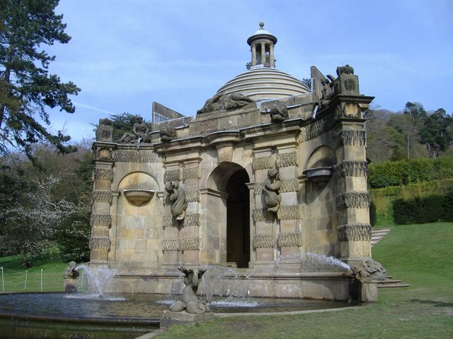 File:The Cascade Building Chatsworth House.jpg