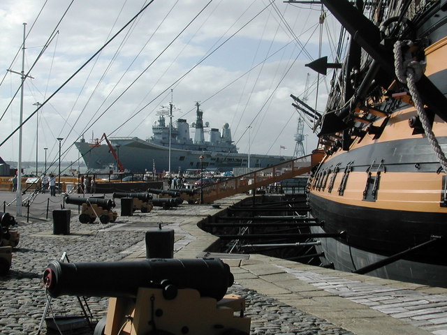 File:The old and the new - geograph.org.uk - 865442.jpg