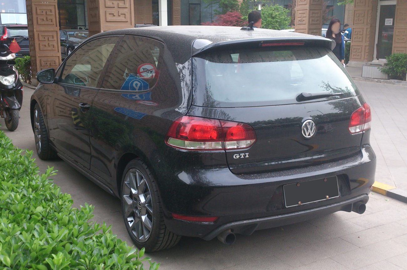 File:VW Golf VI GTI Edition 35.JPG - Wikimedia Commons