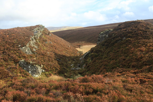 File:Wolf Craigs - geograph.org.uk - 1558476.jpg