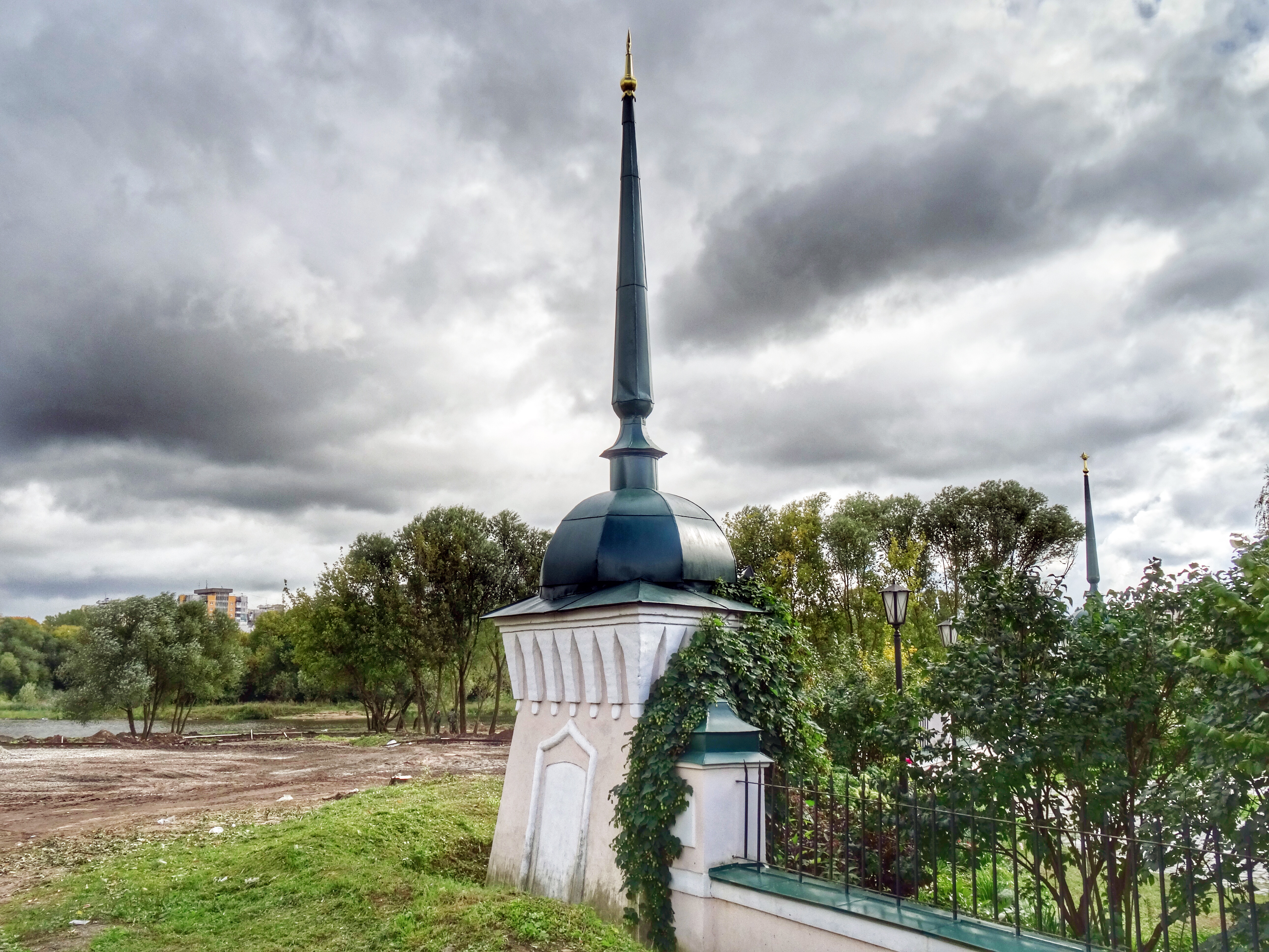 Храм Покрова Пресвятой Богородицы Тверь. Нулевой верстовой столб на Пулковском шоссе. Верстовые столбы при Петре 1. Каменный верстовой столб 18 века в Санкт-Петербурге.