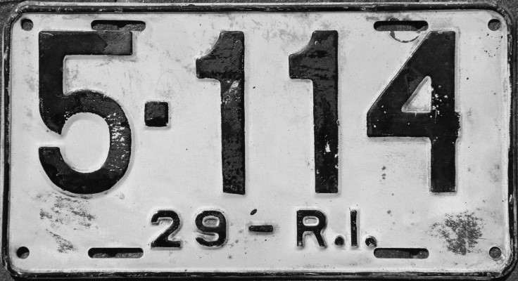 Номерной знак род Айленд. 1929 Год цифры. Vehicle_Registration_Plates Rhode Island 1984. Знак рожающая автомобильный США.