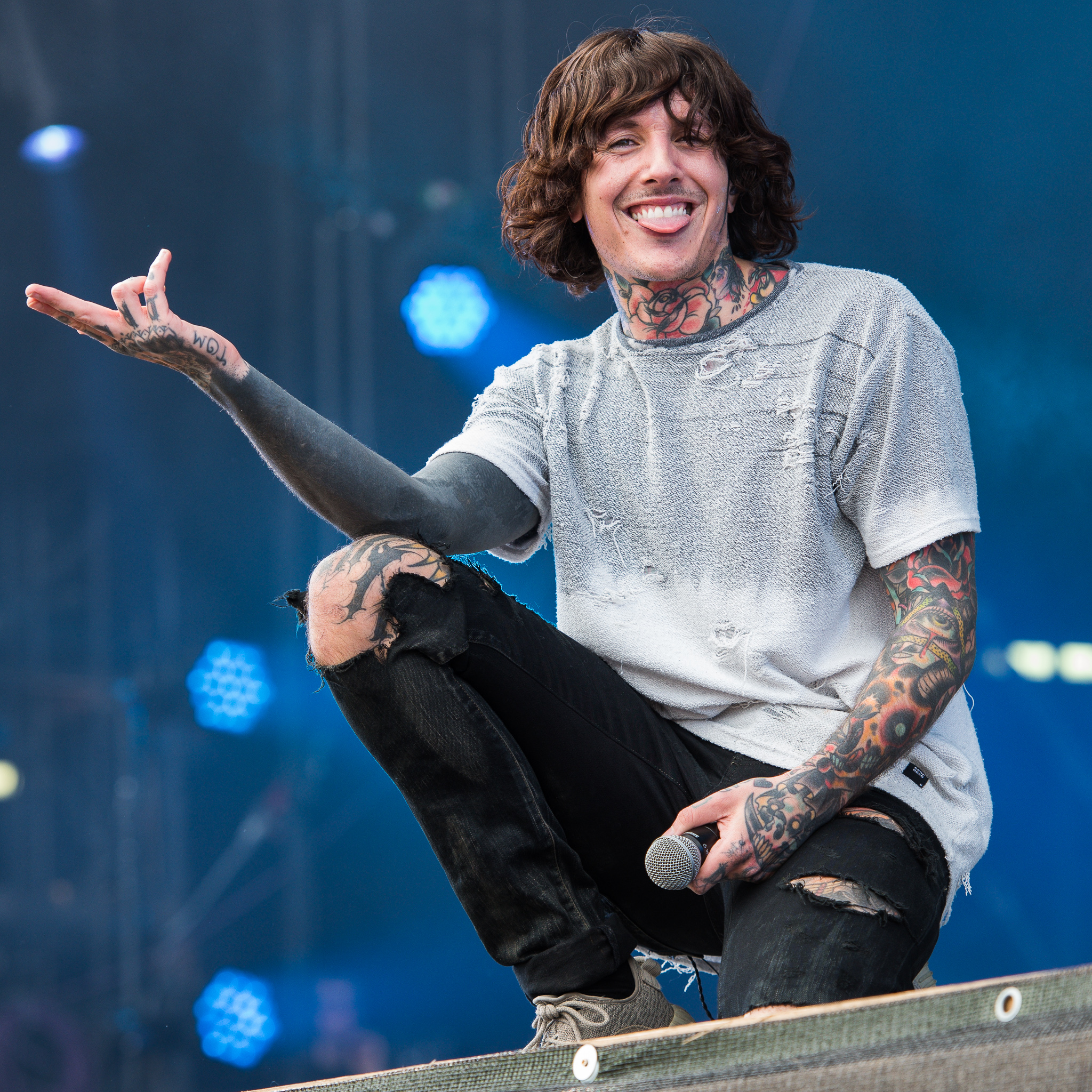 Miami Beach, FL, USA. 29th Oct, 2019. Oliver Sykes of Bring Me the Horizon  performs at
