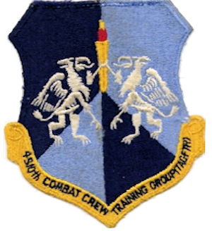 پرونده:4510th Combat Crew Training Group - Emblem.png