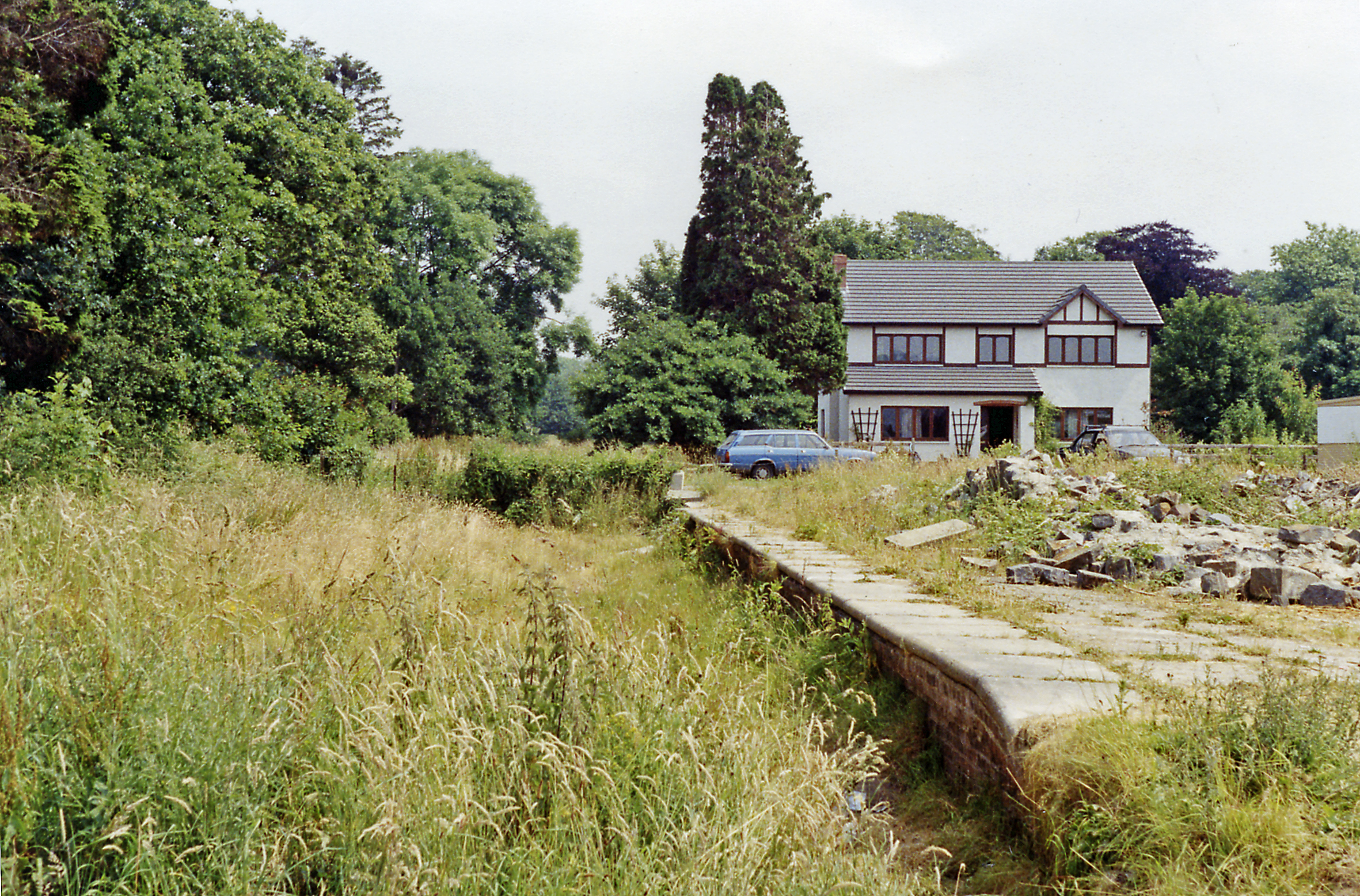 Abergwili railway station