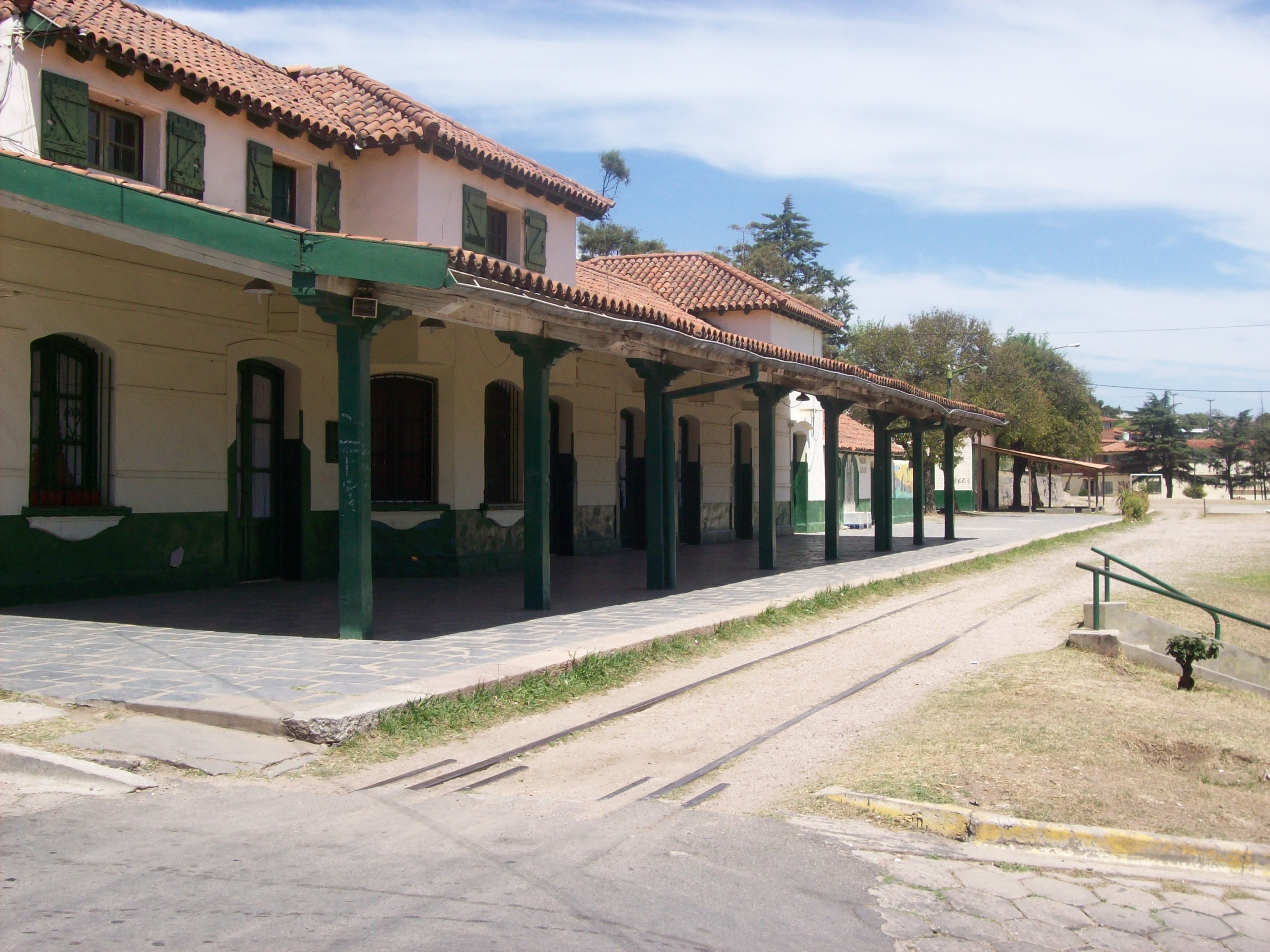 Estación La Falda - Wikipedia, la enciclopedia libre