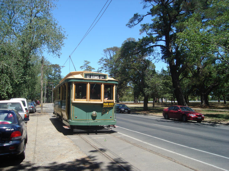 File:Ballarat Tram - panoramio.jpg