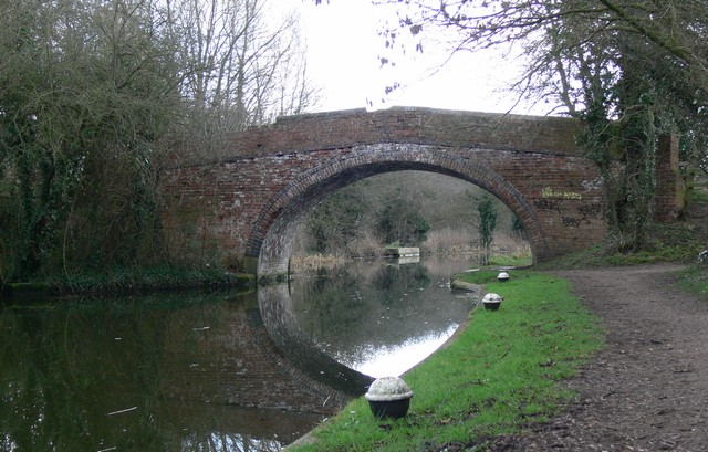 File:Blue Bank Bridge - geograph.org.uk - 366177.jpg