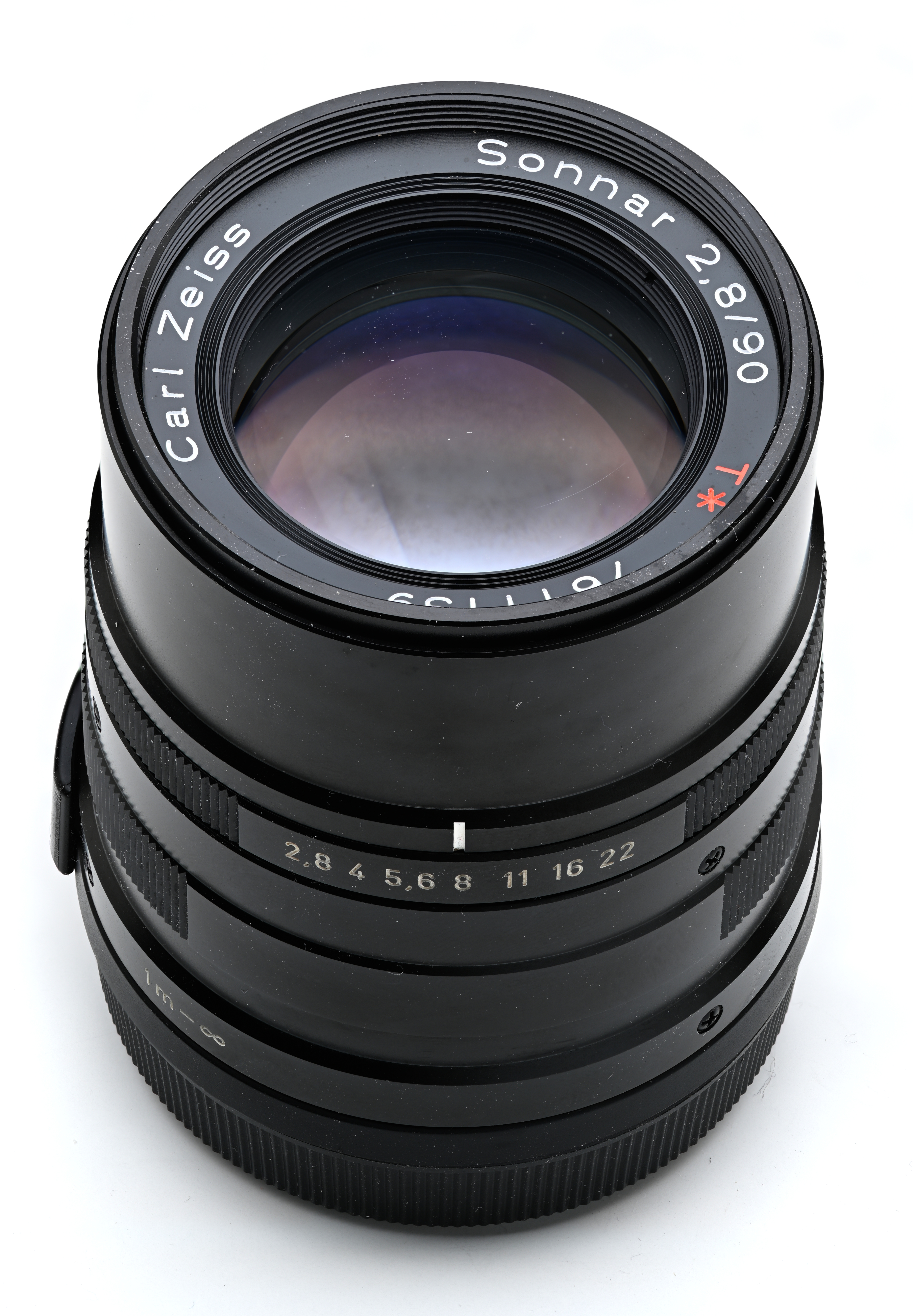 File:Carl Zeiss Contax G Sonnar 2.8 90 T* black.jpg - Wikipedia