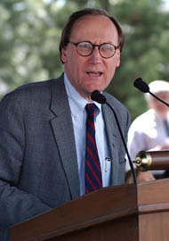 Dahl delivers an address at SUNY Geneseo. Christopher Dahl.jpg