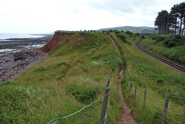 File:Footpath towards Hellwell Bay - geograph.org.uk - 1714775.jpg