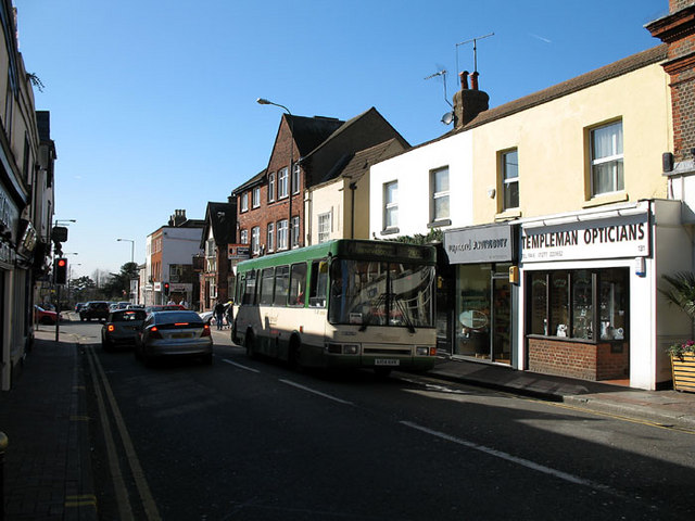 File:High Street, Brentwood - geograph.org.uk - 957128.jpg