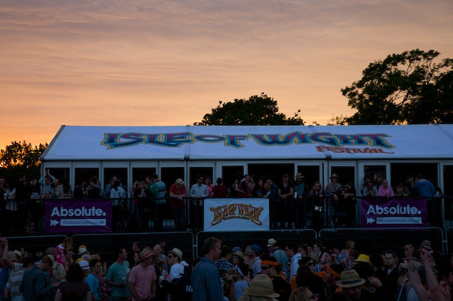 File:Isle of Wight Festival 2010 VIP tent.jpg