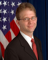 <span class="mw-page-title-main">Jay Lefkowitz</span> American lawyer (born 1962)