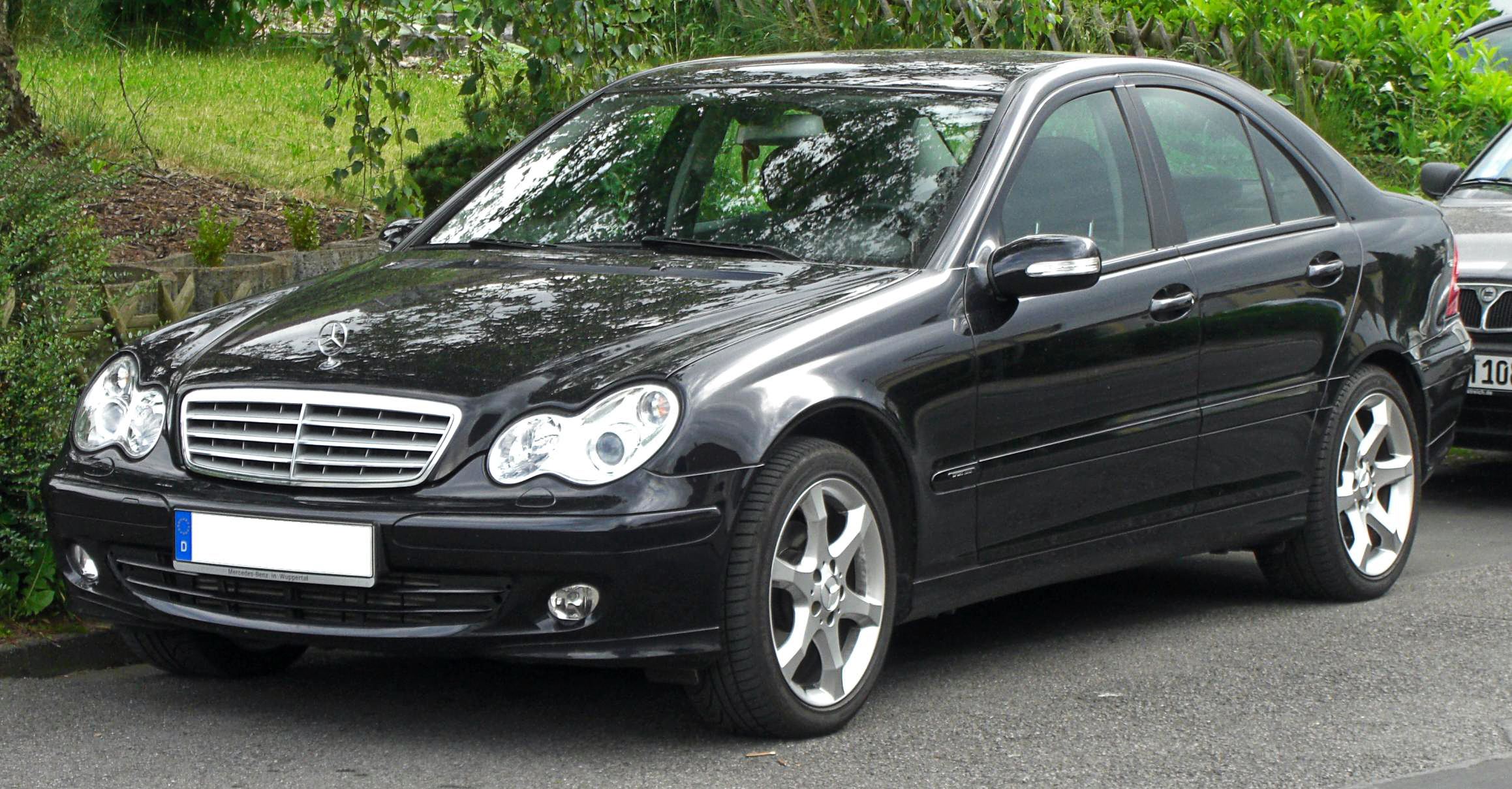 File:Mercedes C-Klasse (W203) Edition front.jpg - Commons