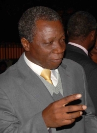 File:Mike Mulongoti detail, June 2008.jpg