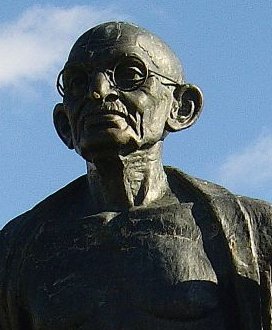 File:Monumento Gandhi seccion.jpg