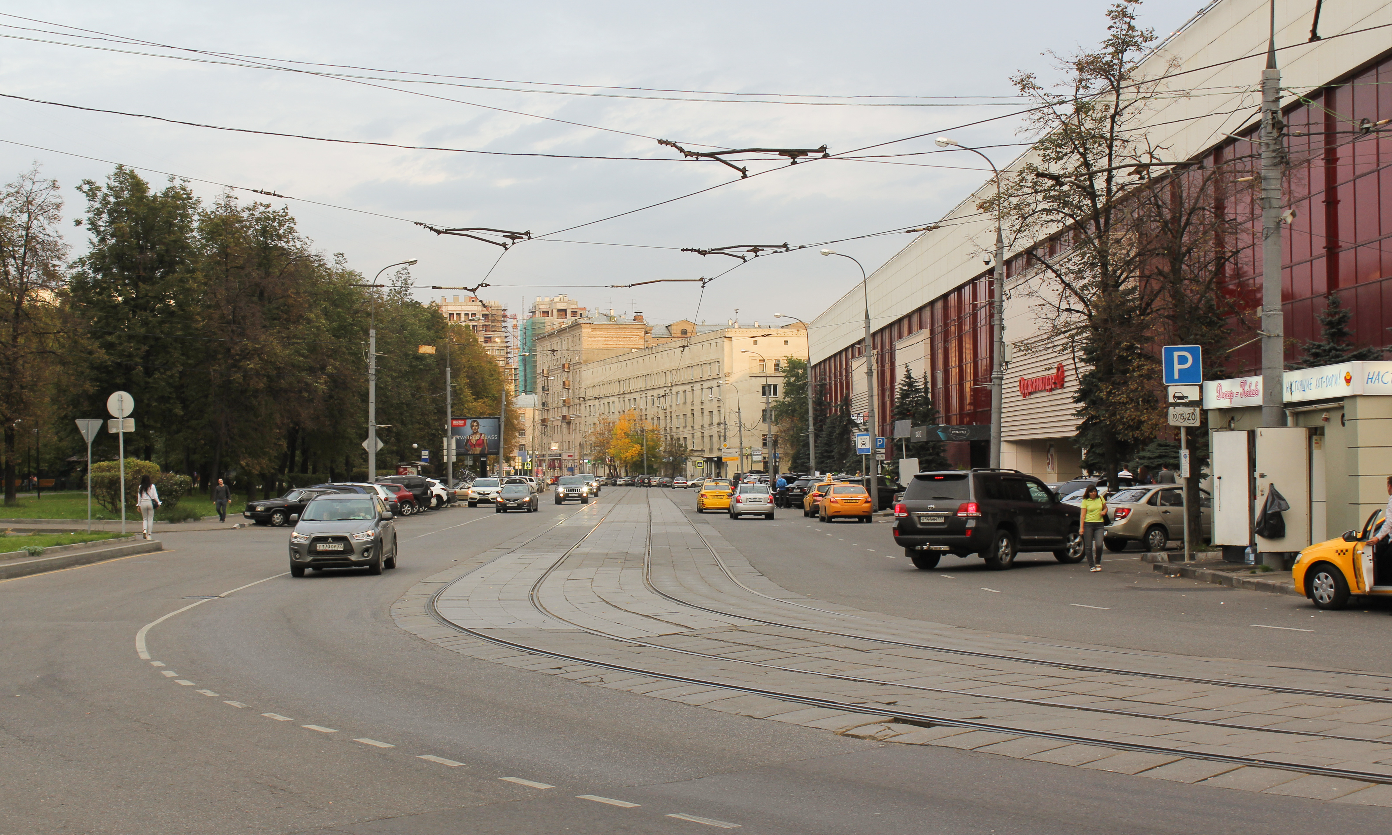 Ул московская округ. Улица Орджоникидзе Москва. Улица Орджоникидзе Москва метро. Площадь Орджоникидзе Москва. Орджоникидзе улица Москва 1990.