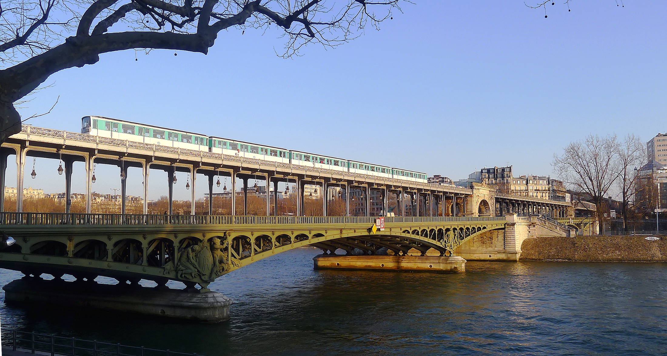 Париж мост мирабо