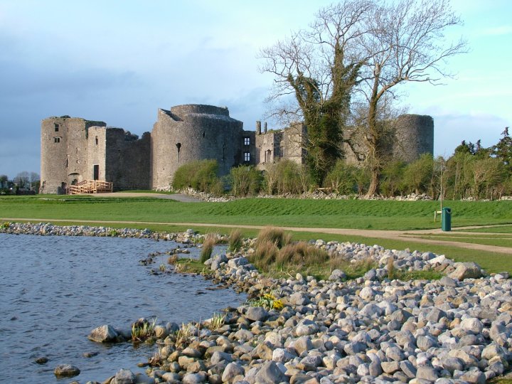 Photo of Roscommon Castle