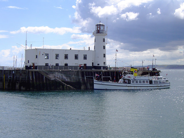 File:Scarborough Lighthouse - geograph.org.uk - 191980.jpg