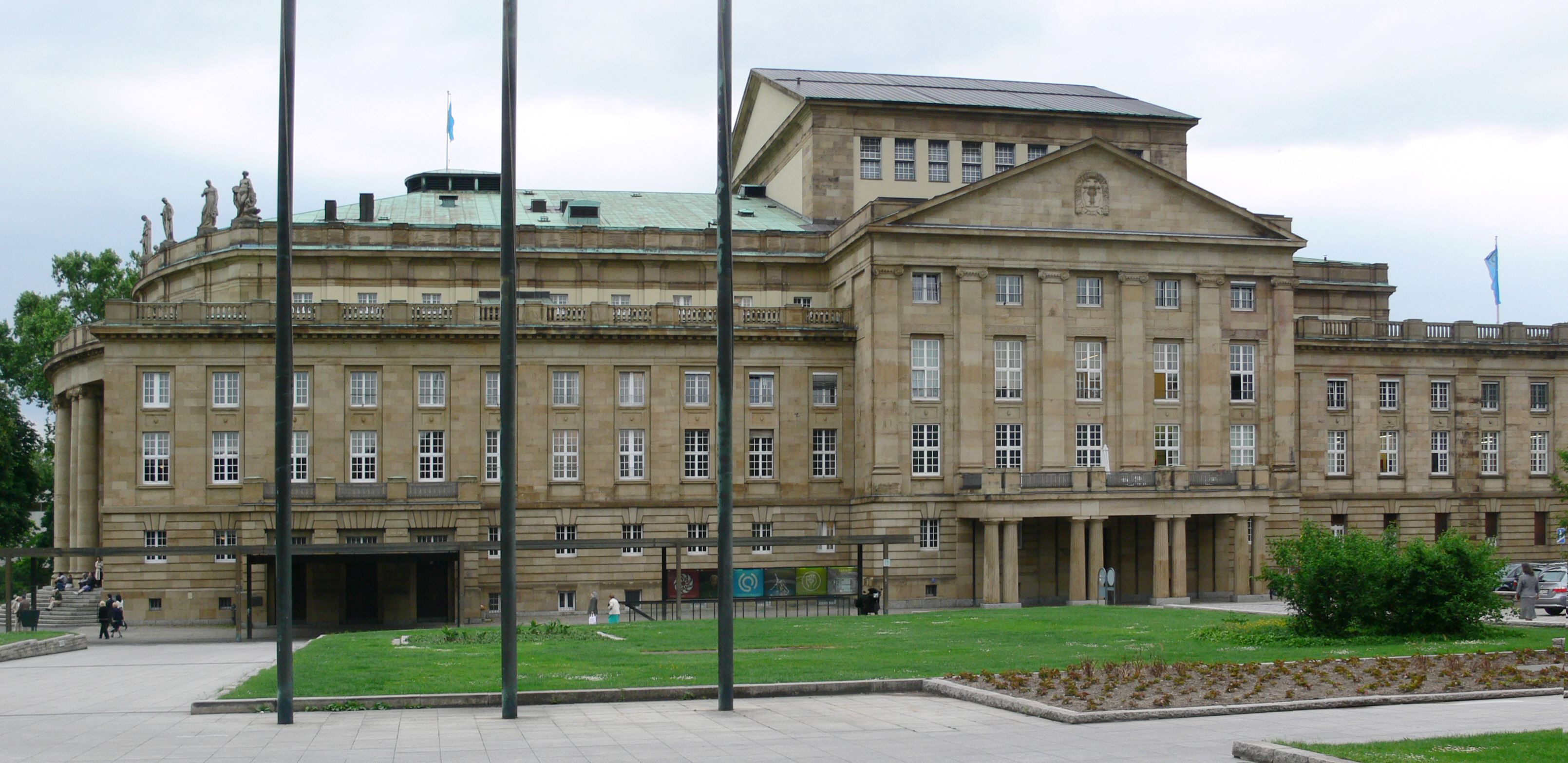 File Staatstheater Stuttgart Grosses Haus Seitenansicht Jpg