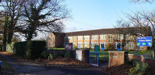 File:The Grove Primary School - geograph.org.uk - 626897.jpg