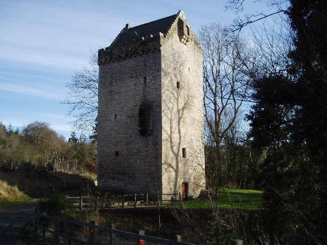 File:The Tower of Hallbar - geograph.org.uk - 119828.jpg