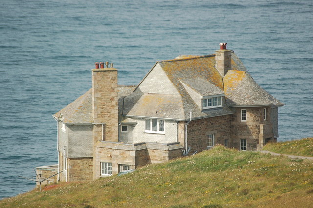 File:The house on Rinsey Head - geograph.org.uk - 862832.jpg