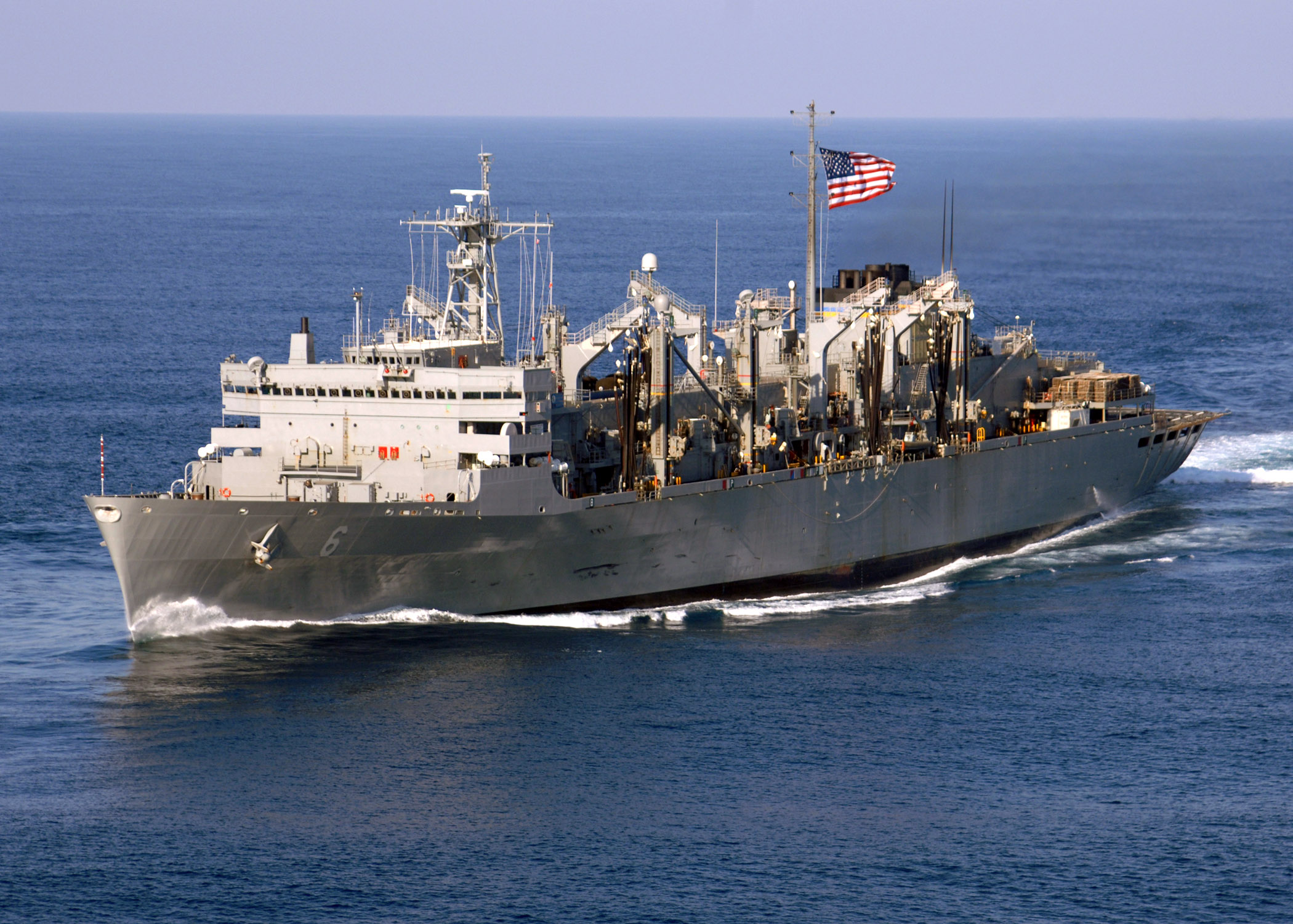 US_Navy_060507-N-7748K-015_The_Military_Sealift_Command_(MSC)_fast_combat_support_ship_USNS_Supply_(T-AOE_6)_sails_through_the_Atlantic_Ocean_in_formation_with_the_Enterprise_Carrier_Strike_group_(CSG).jpg