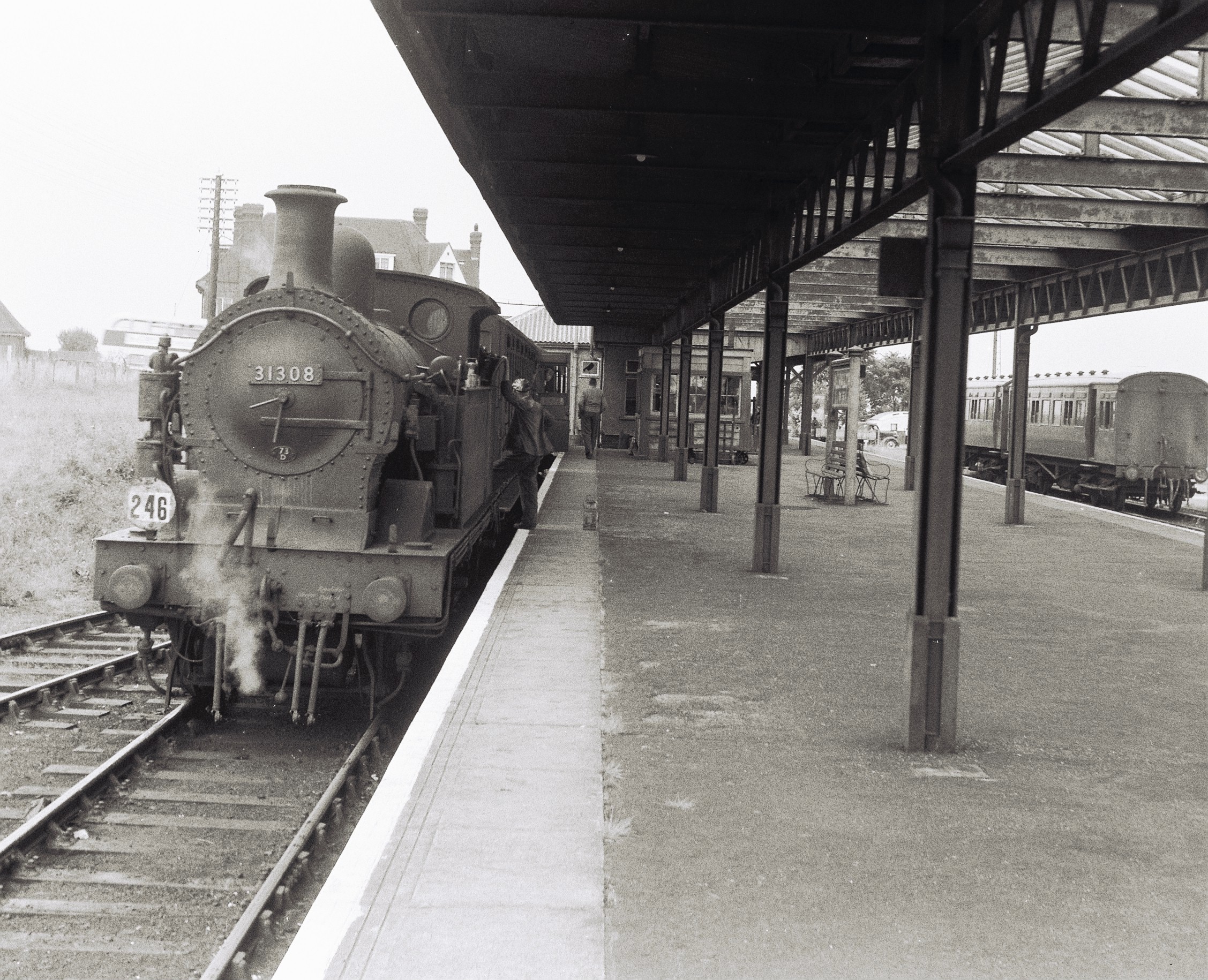 Allhallows-on-Sea railway station