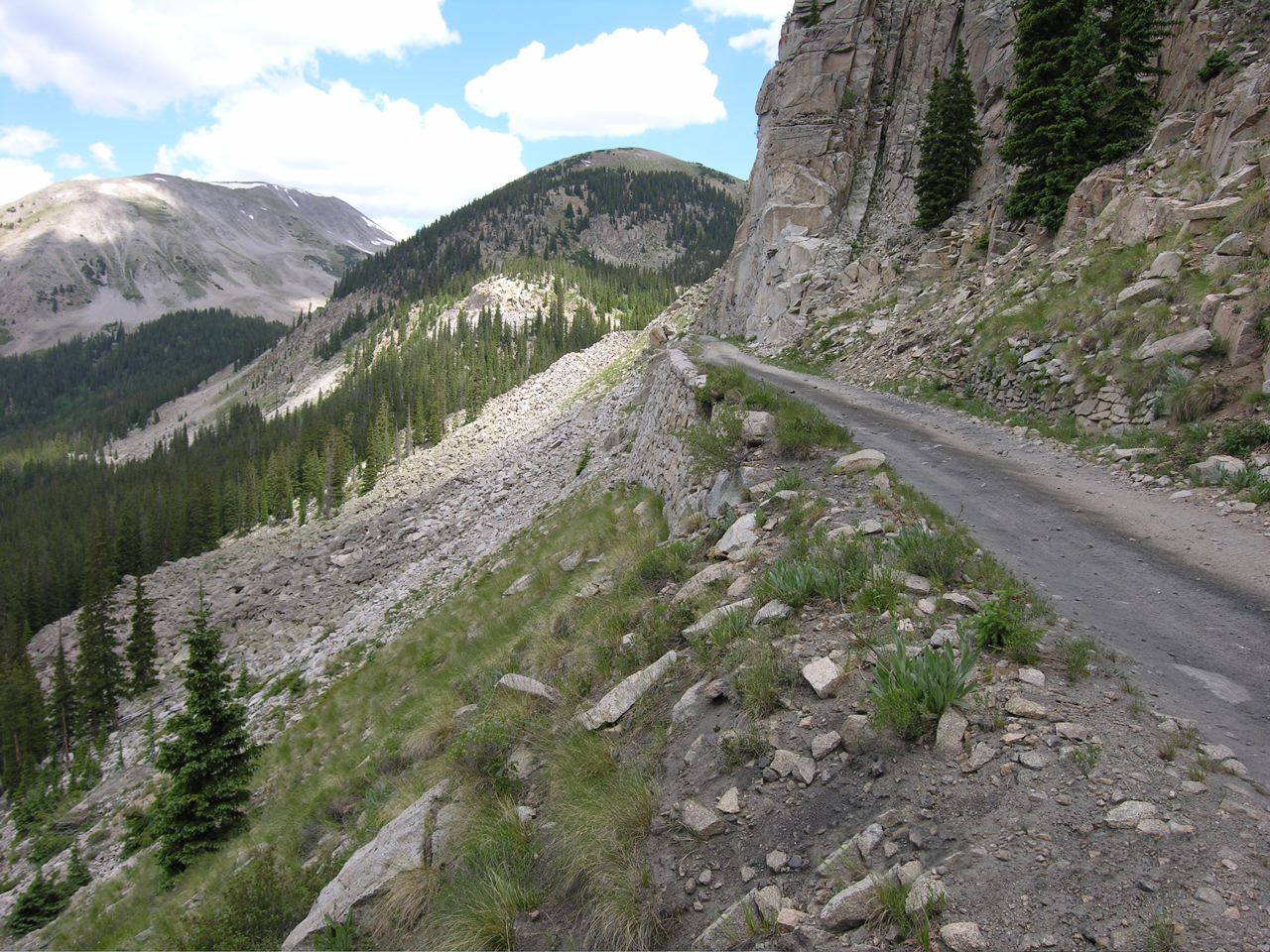 Alpine_tunnel_palisades.jpg