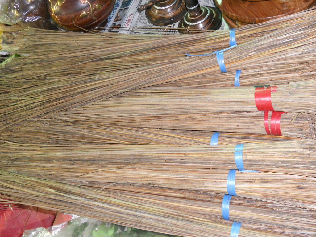 Coconut stick broom