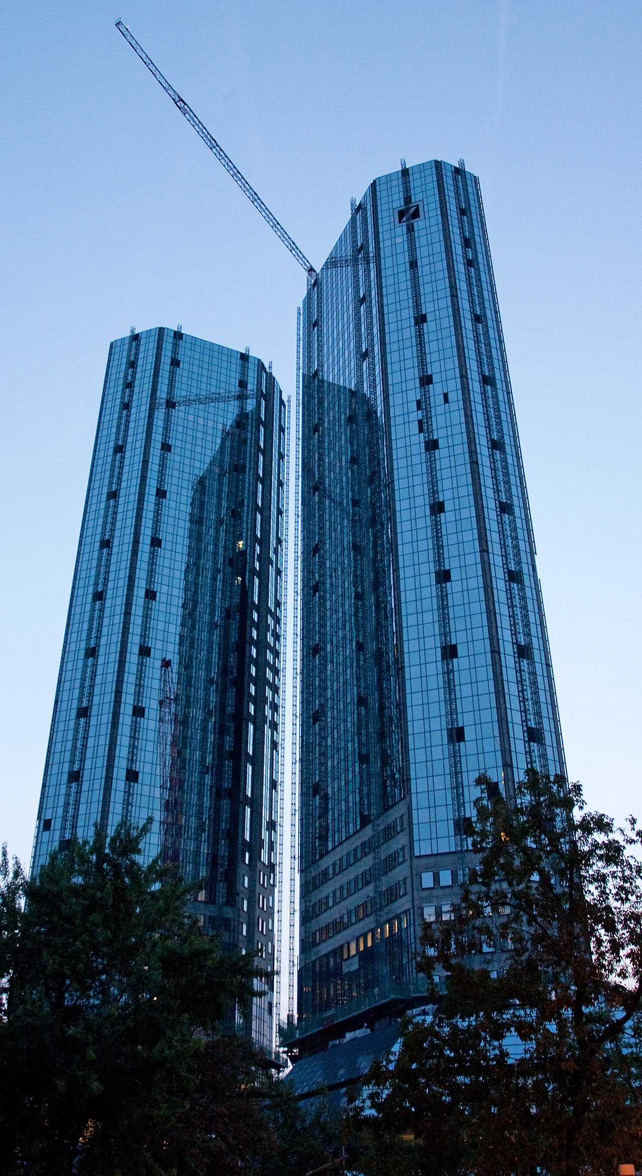 File:Deutsche Bank - Frankfurt, Germany - panoramio.jpg ...