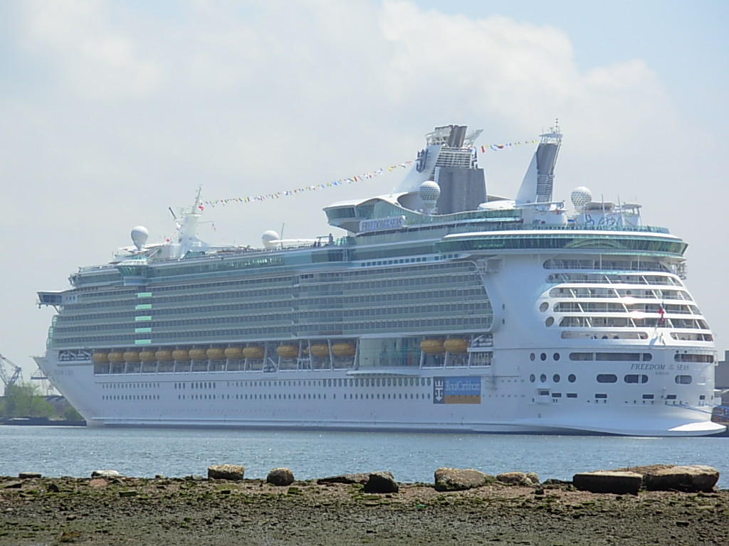 Cape Liberty Cruise Port - Wikipedia