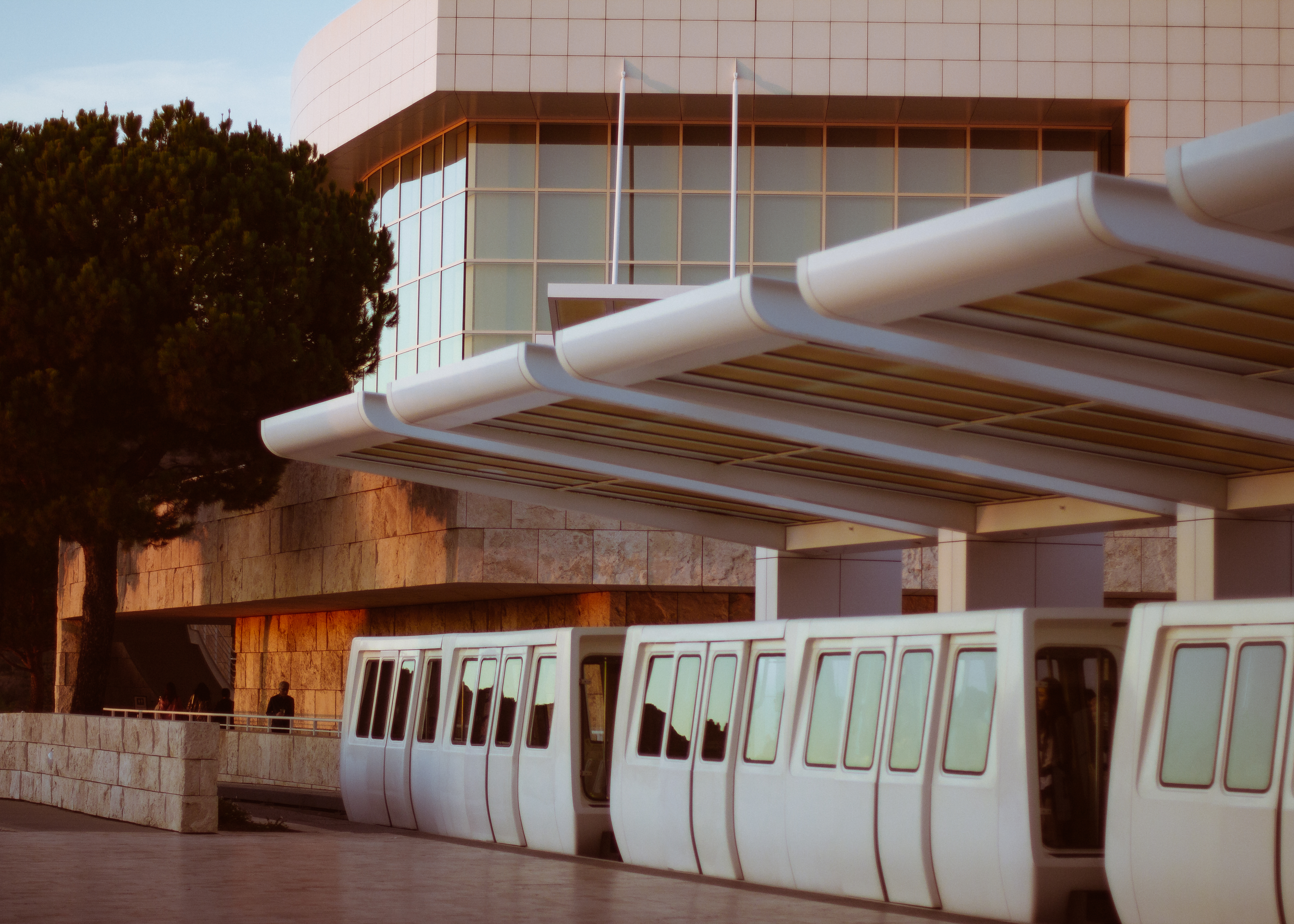 The Getty Museum's Panoramic Views of L.A. - At the Getty, incredible  vistas are only a monorail ride away