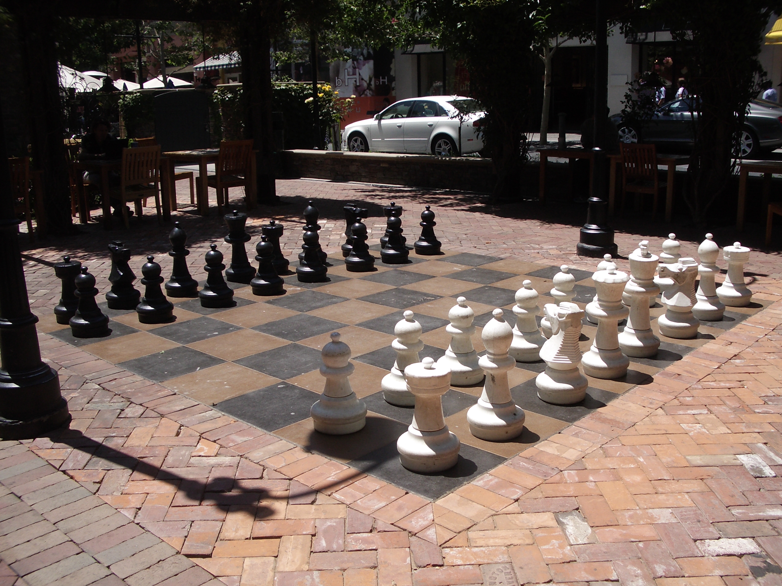Featured Chess Set: July 2020