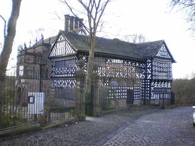 File:Hall i' th' Wood - geograph.org.uk - 1222588.jpg