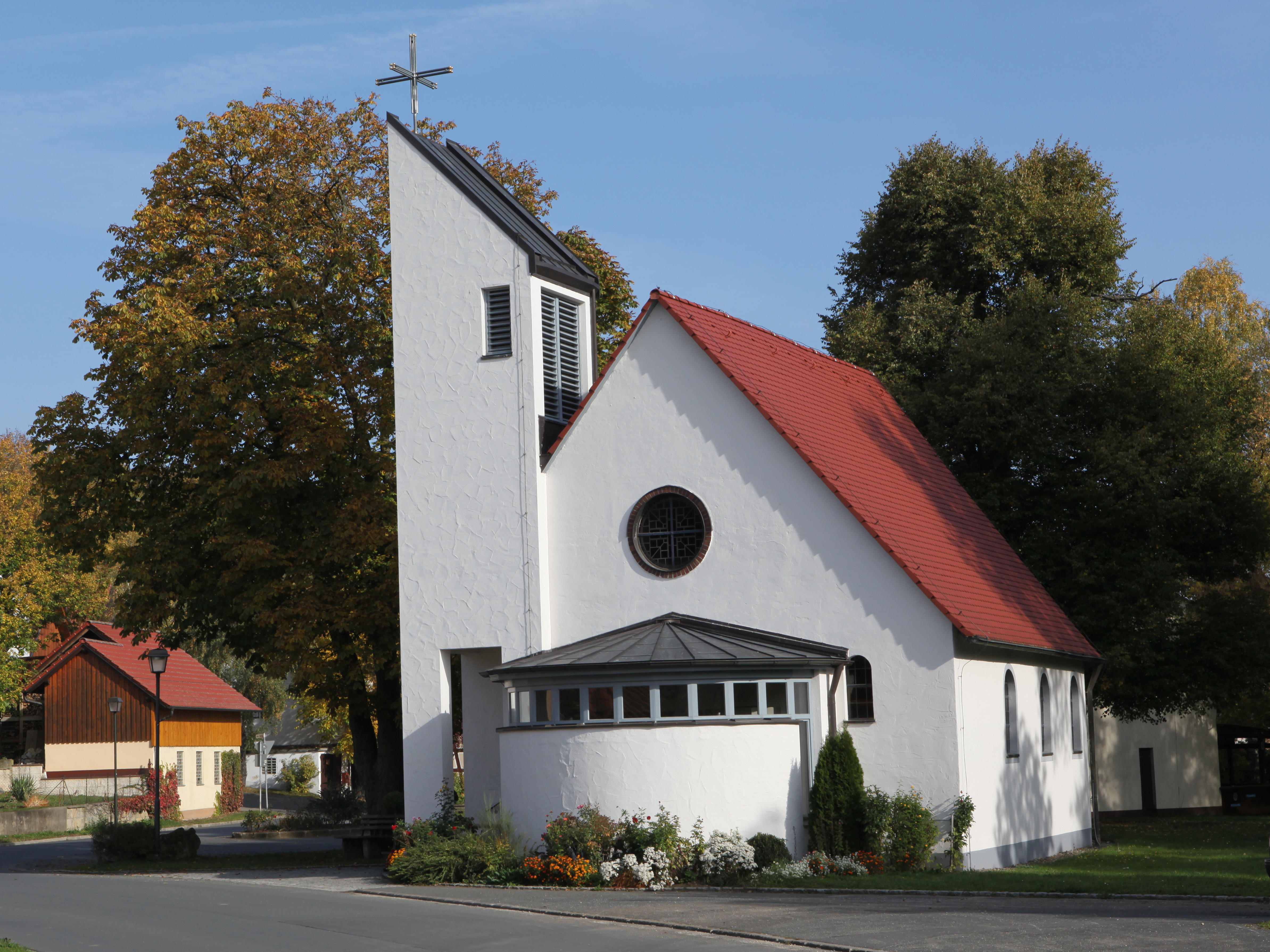 File:Großrettbach-Kirche-innen-Rissmonitor.JPG - Wikimedia Commons