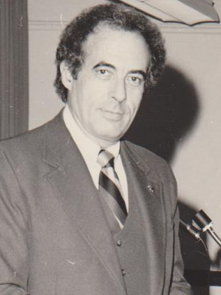 <span class="mw-page-title-main">Robert diGrazia</span> American police officer (1928–2018)