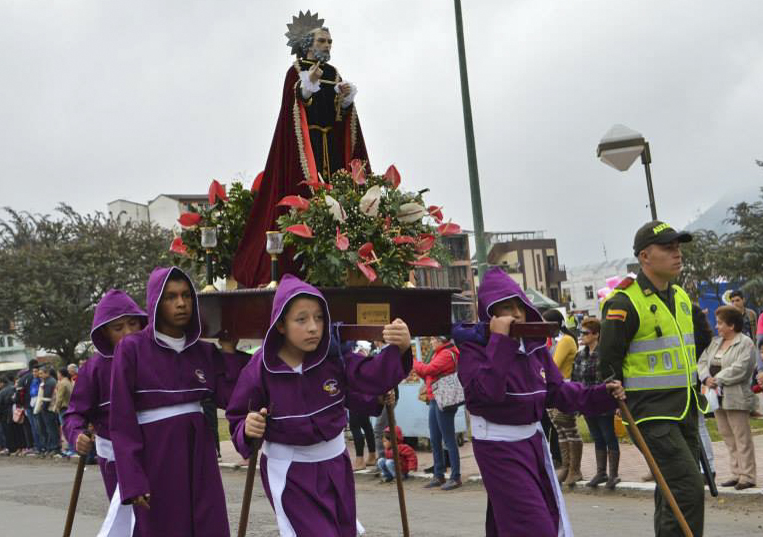 File:Semana santa en Pamplona (13889337426).jpg