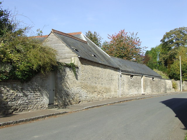 File:Site of old generating house for Cowley Manor - geograph.org.uk - 1533096.jpg