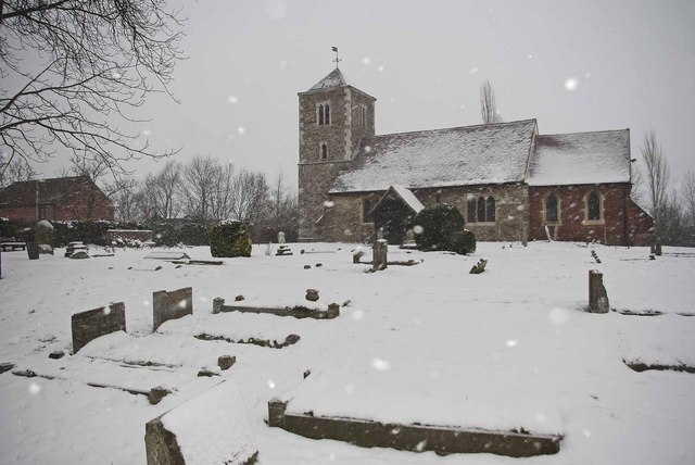 File:Snittering Around The Holy Cross - geograph.org.uk - 1655577.jpg