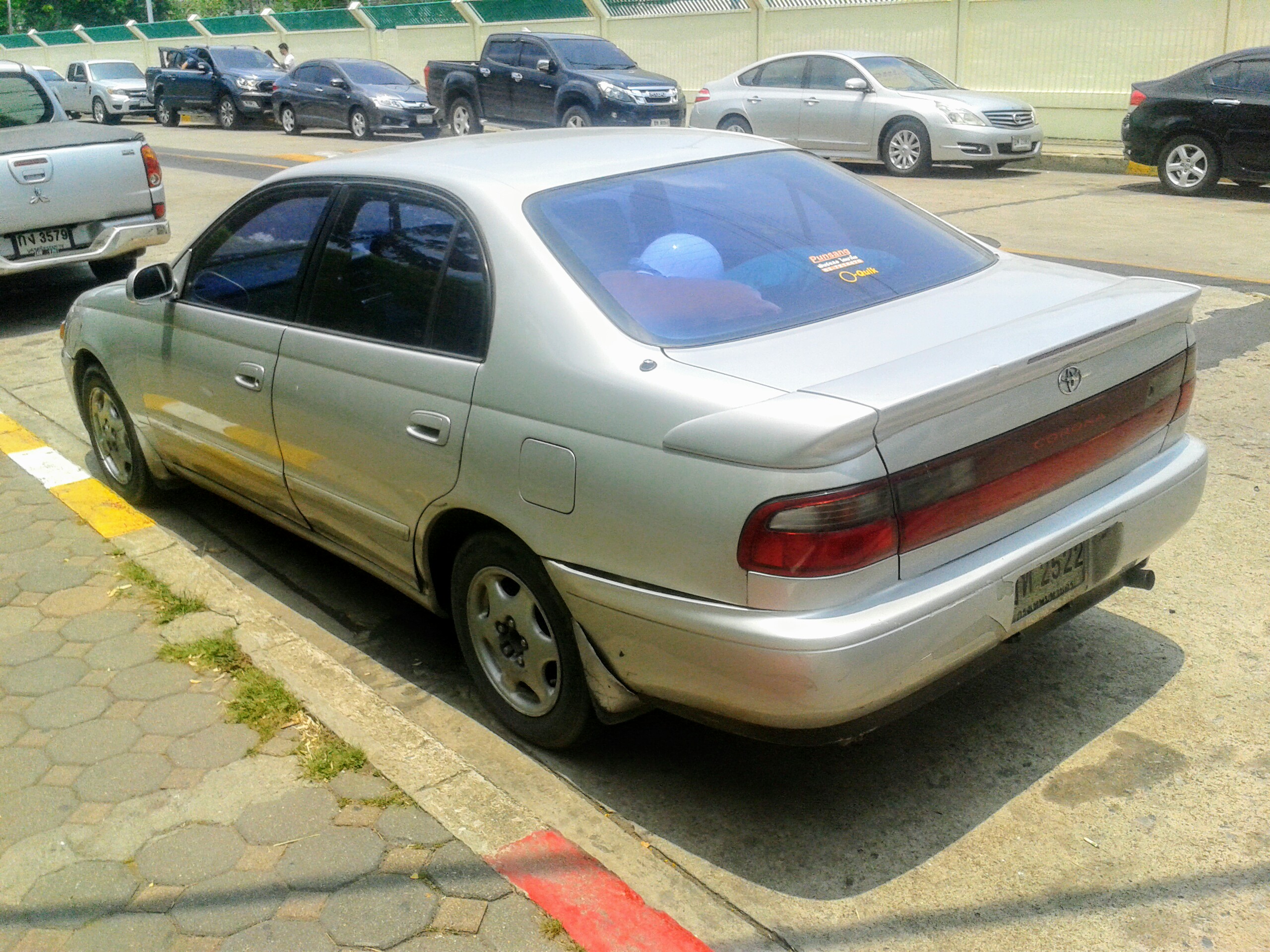 Как выглядит тойота корона. Toyota Corona t190.