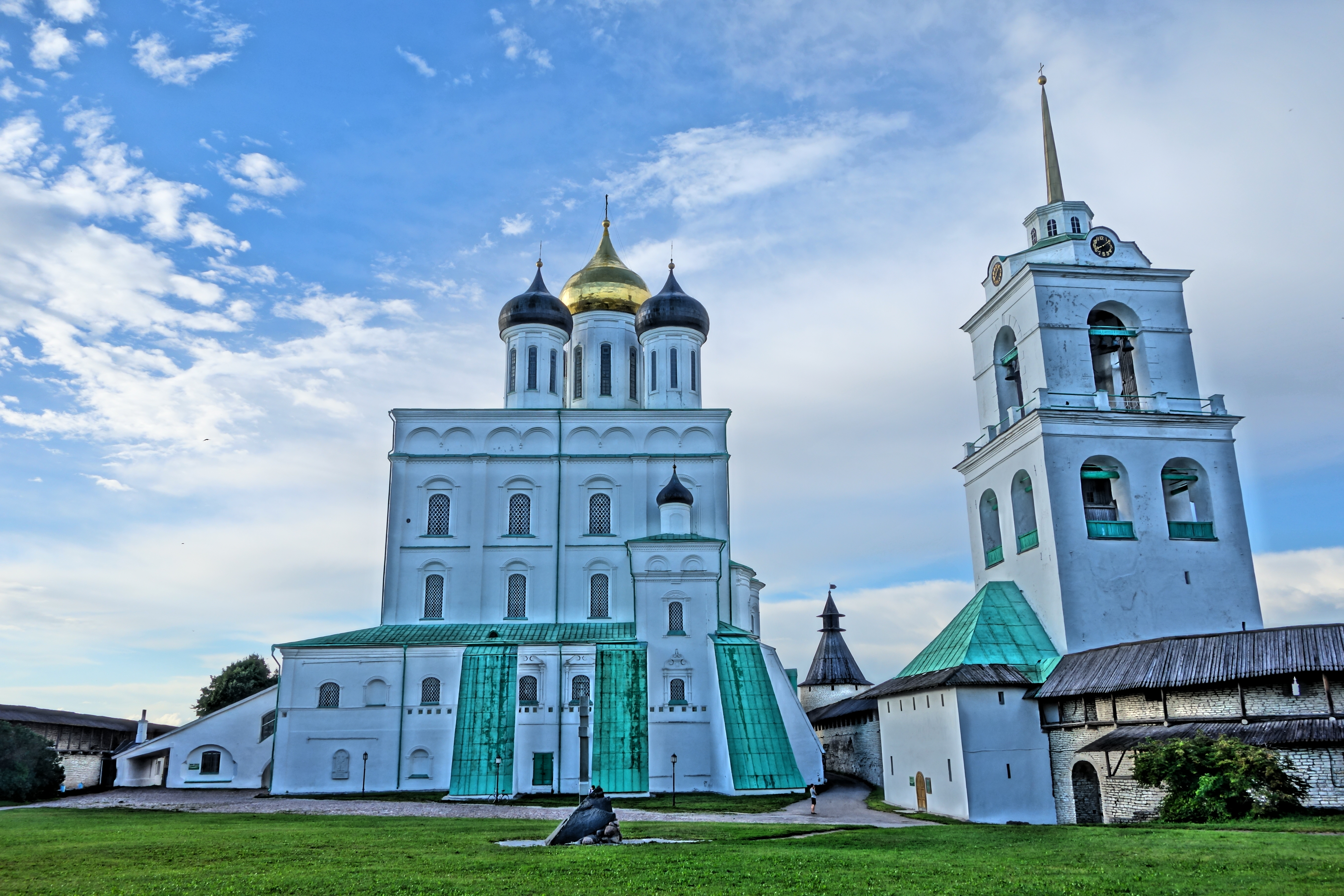 Троицкий собор, 78 м Псков