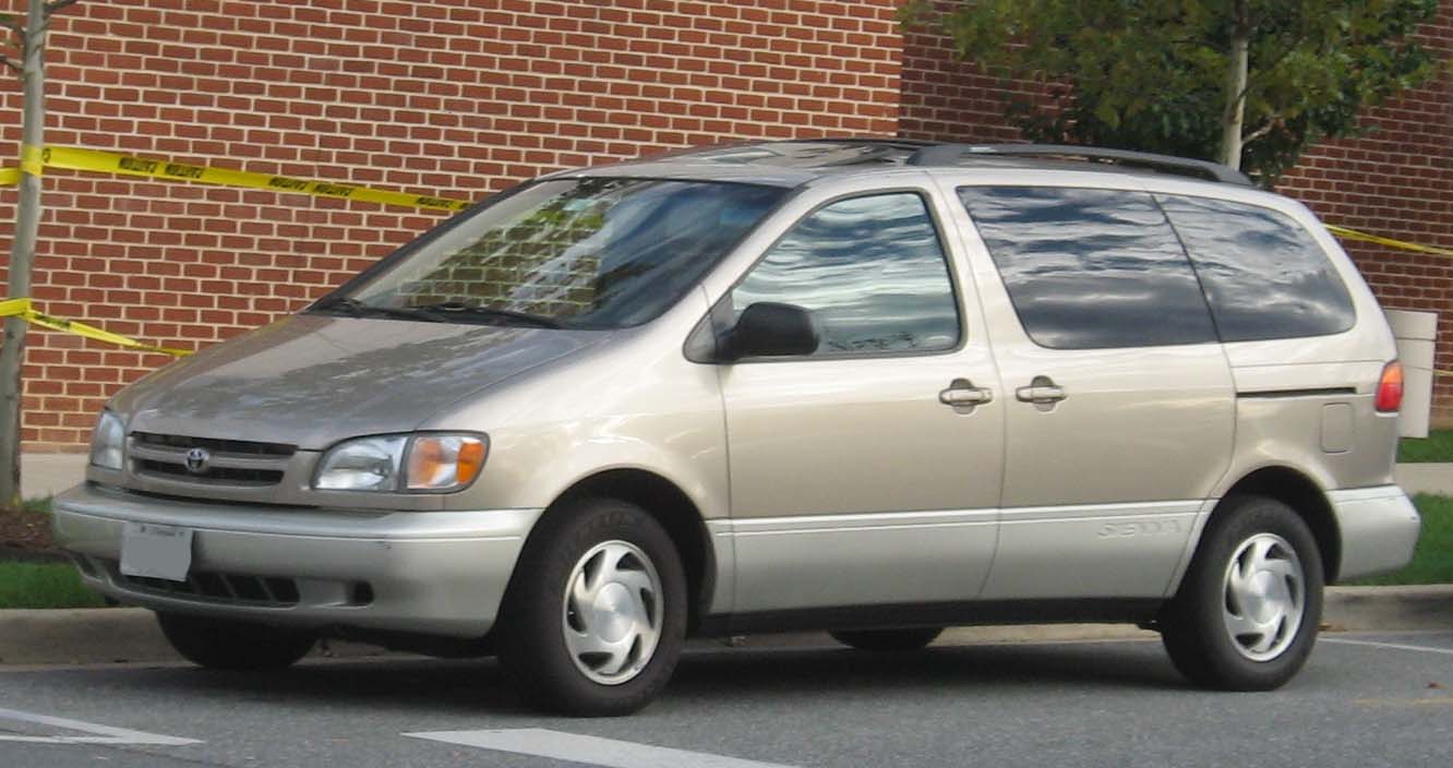 2000 toyota sienna van