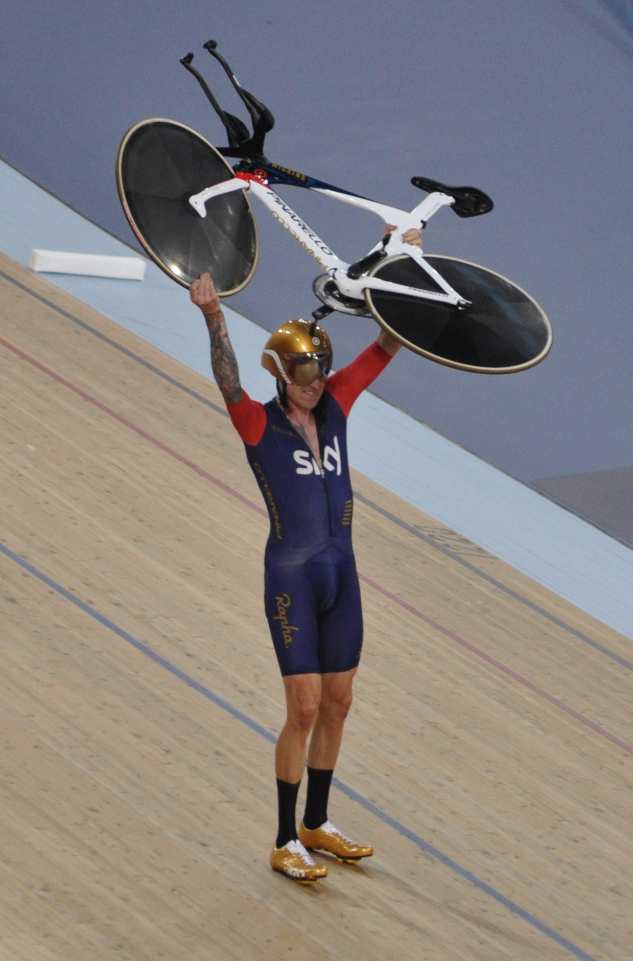 wiggins hour record bike