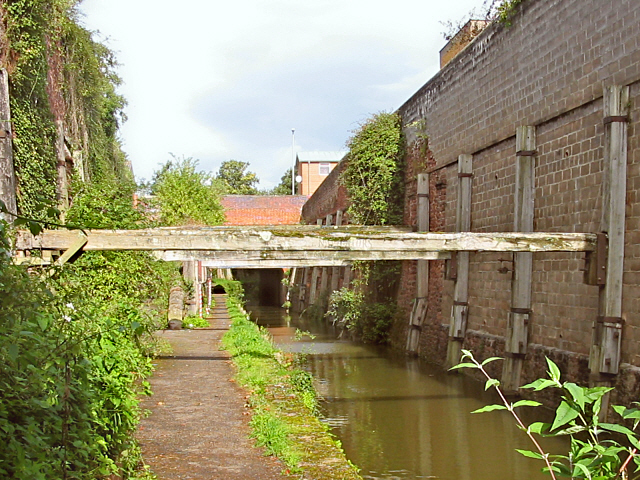 Bridgwater and Taunton Canal - geograph.org.uk - 947536